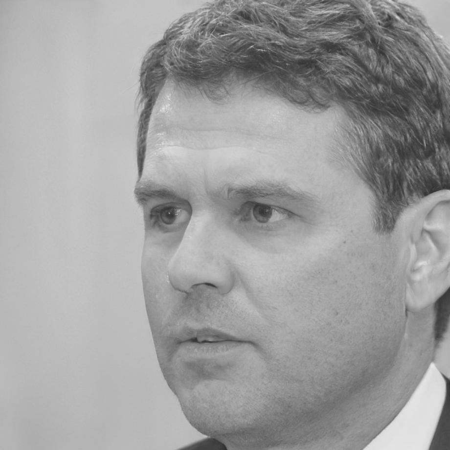 Marcus Weber, Finanzanalyst